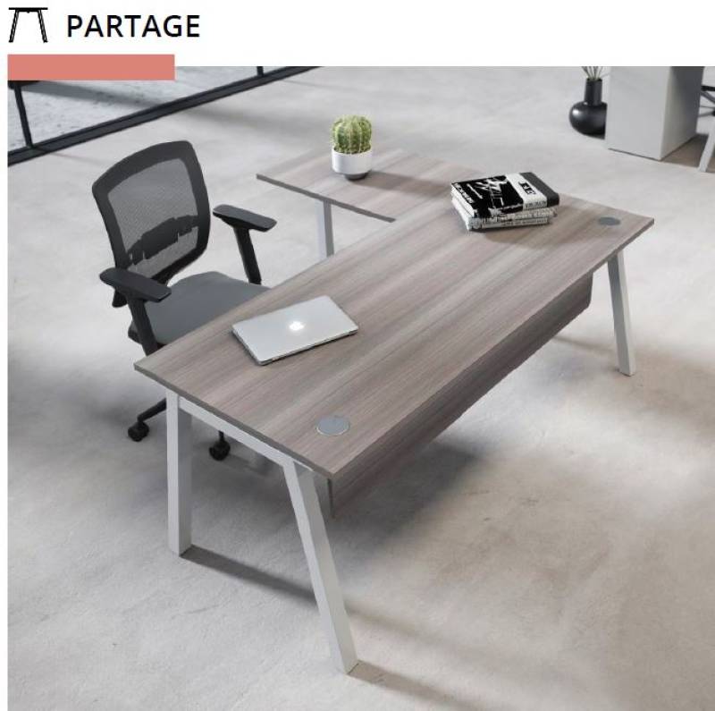 Bureau individuel piétement métal en arche sur Bordeaux.